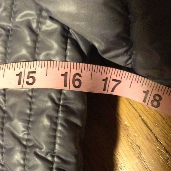 🌼 Michael Kors 🌼 Girls Puffer Coat w/ Detachable Hood faux fur trim, 7-8 - Picture 6 of 13